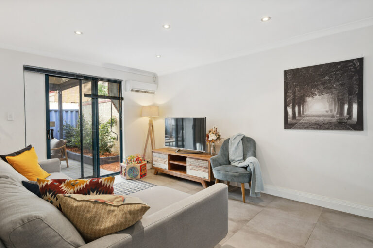 3/292 Harborne Street gallery