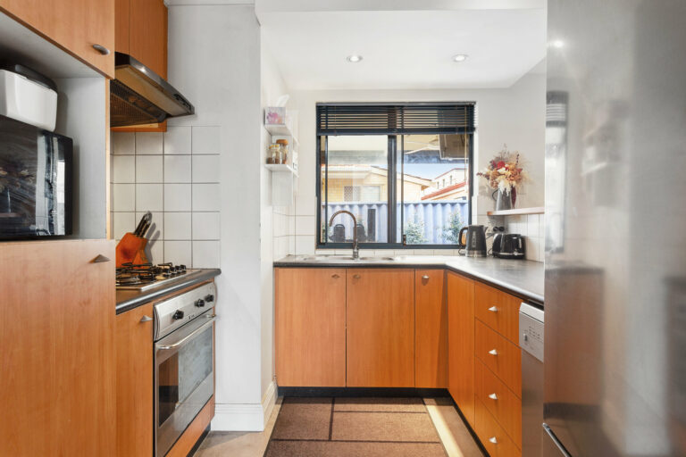 3/292 Harborne Street gallery