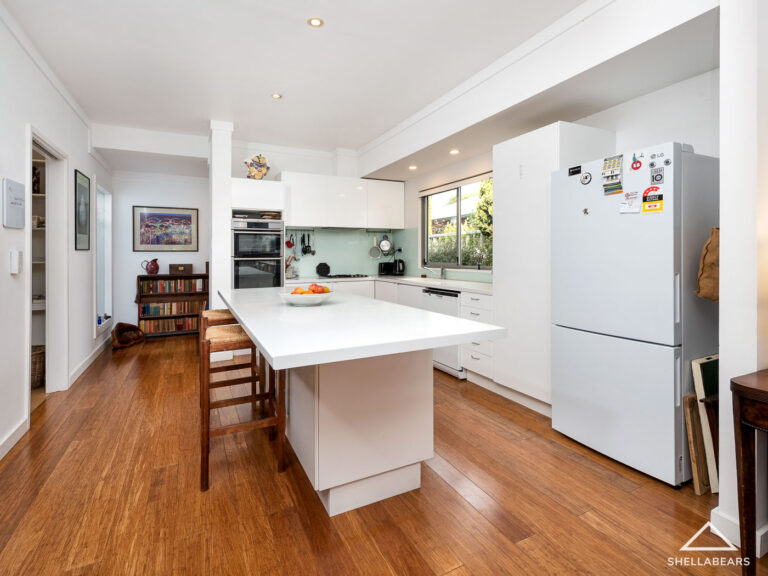 37B Second Avenue gallery