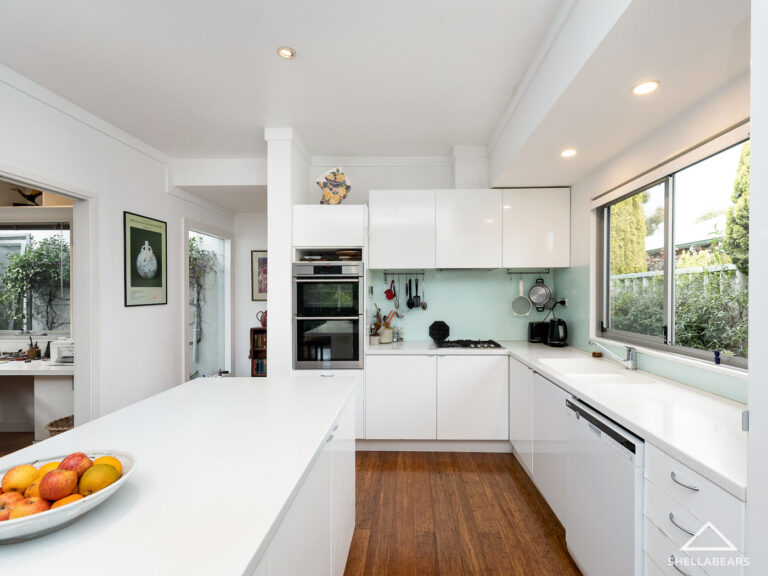 37B Second Avenue gallery