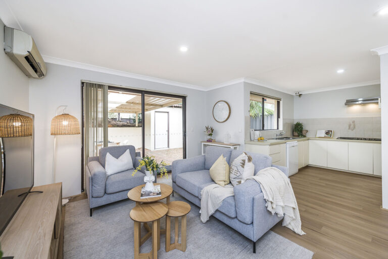 1/38 Leonora Street gallery