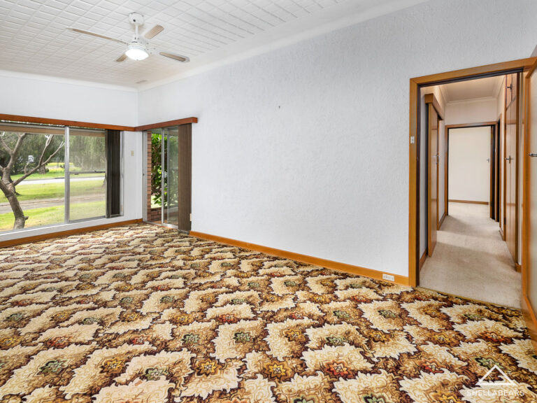 261 Curtin Avenue gallery