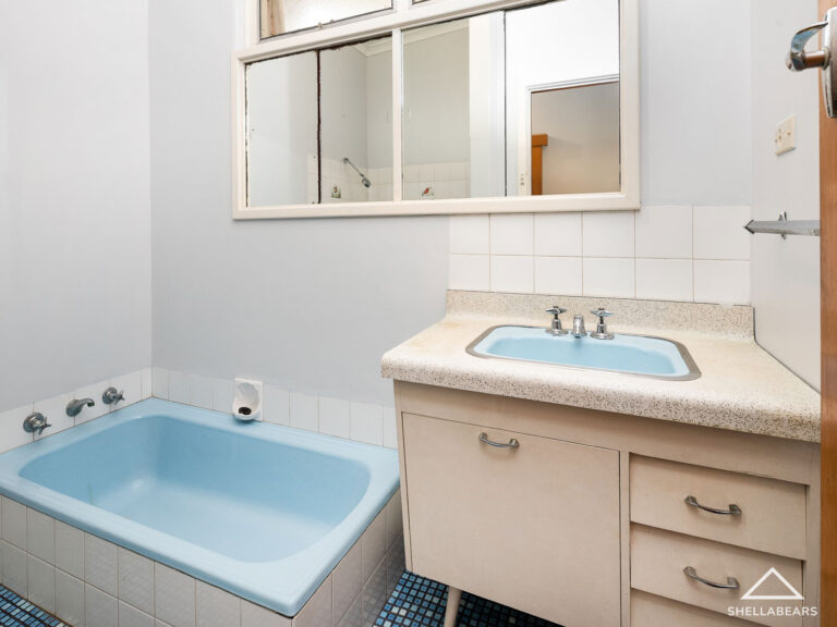 261 Curtin Avenue gallery