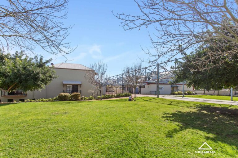 33/330 South Terrace gallery