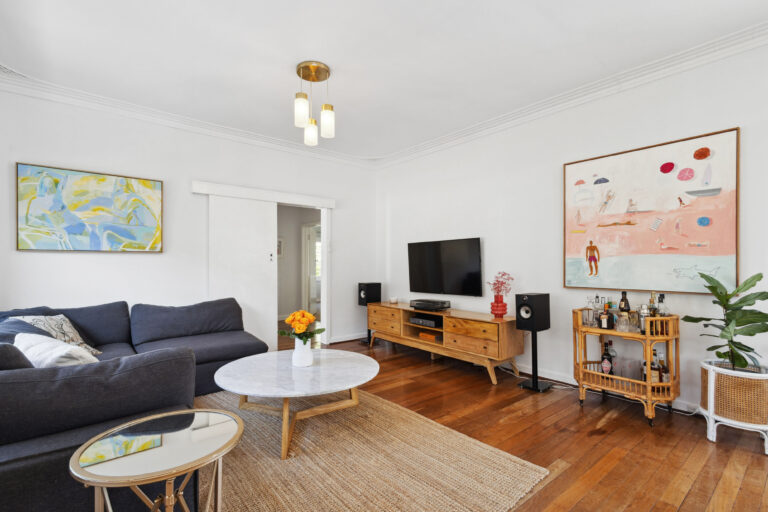 15 Lisle Street gallery