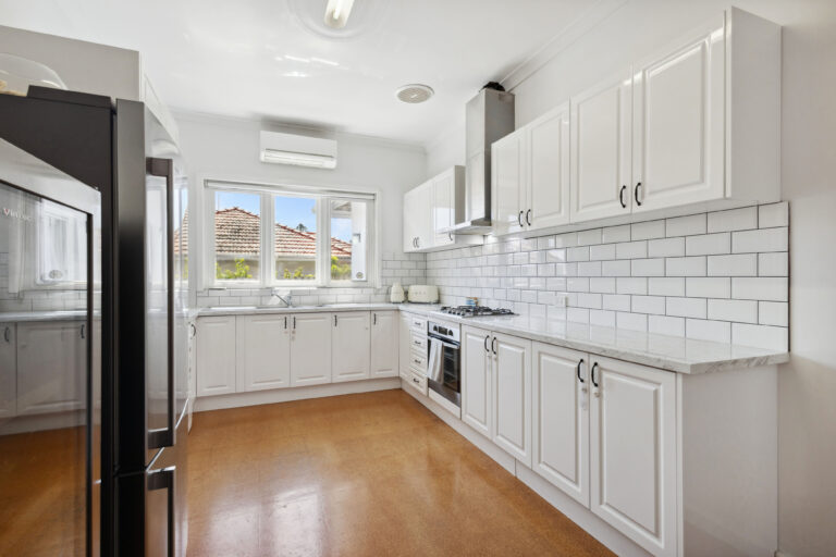 15 Lisle Street gallery