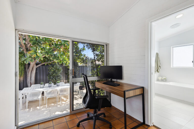 15 Lisle Street gallery