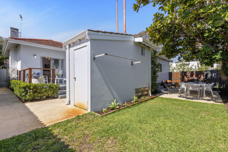 15 Lisle Street gallery