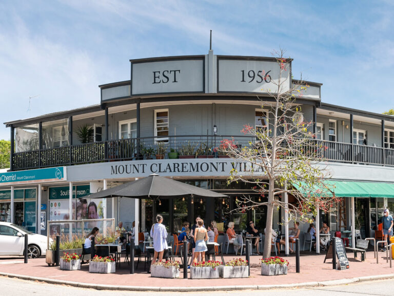 15 Lisle Street gallery