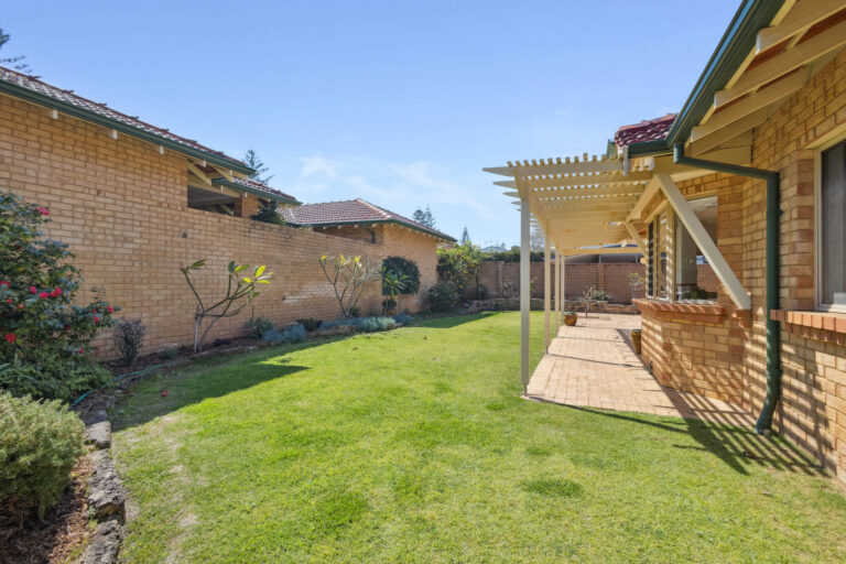 2/15 Anstey Street gallery