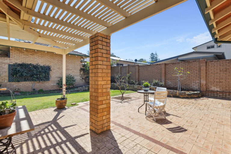 2/15 Anstey Street gallery