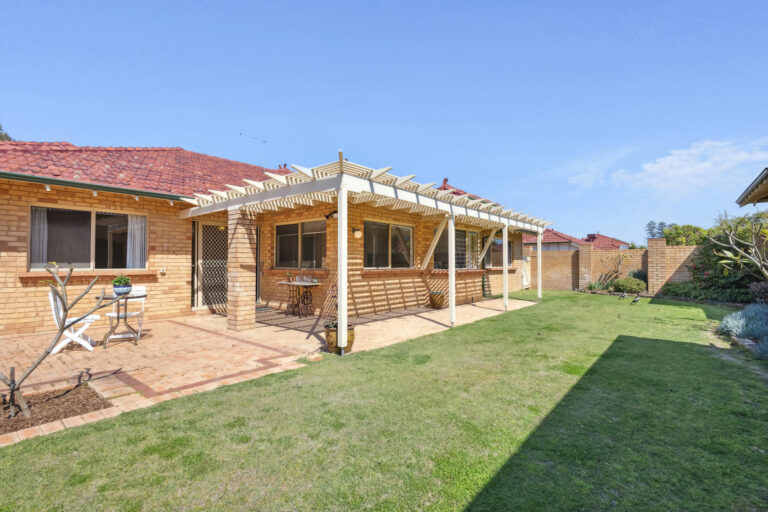 2/15 Anstey Street gallery