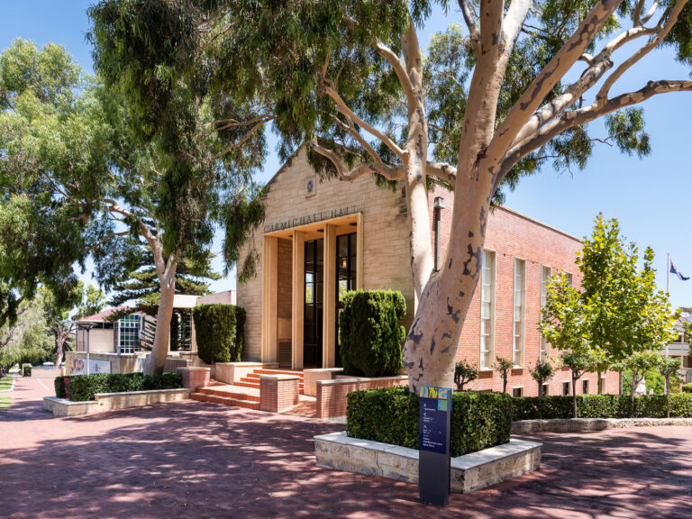 2/15 Anstey Street gallery