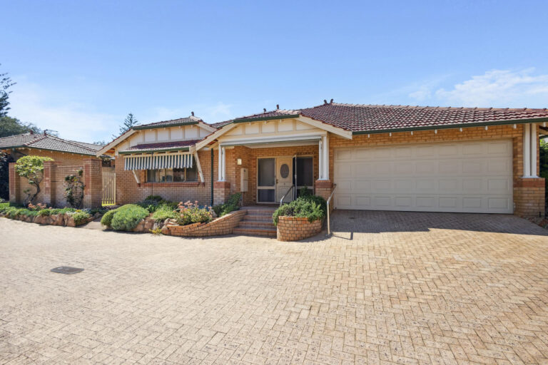 2/15 Anstey Street gallery