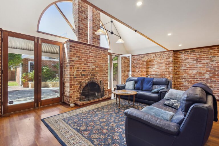 6 Redfern Street gallery