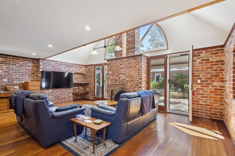 6 Redfern Street gallery