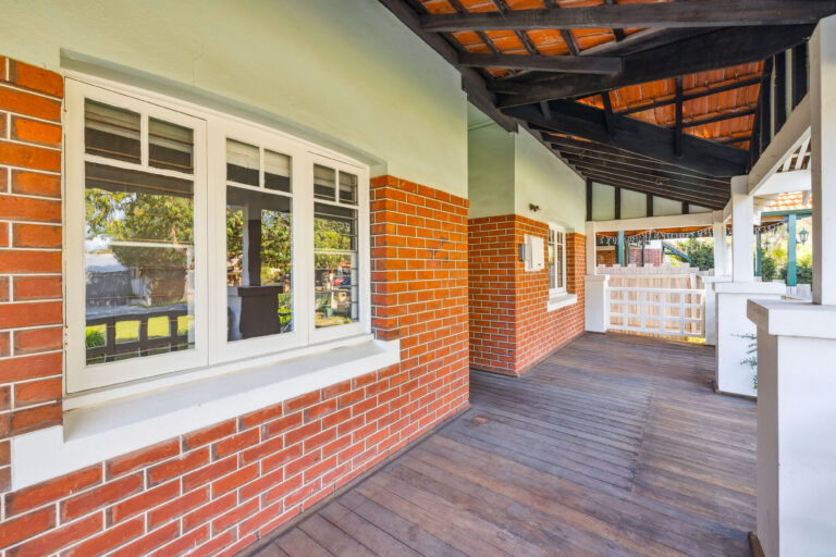 49 Robinson Street gallery