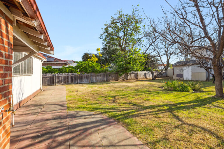 49 Robinson Street gallery