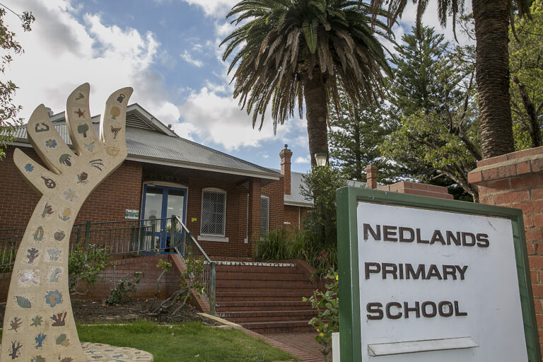 49 Robinson Street gallery