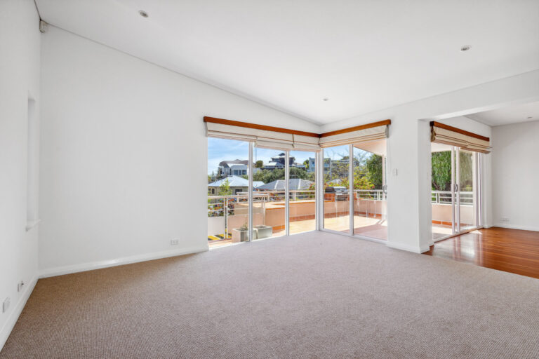 F126 Broome Street gallery