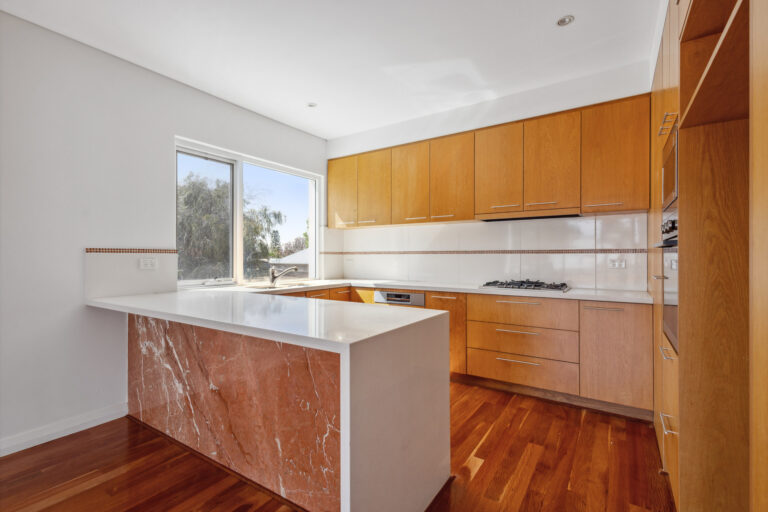 F126 Broome Street gallery