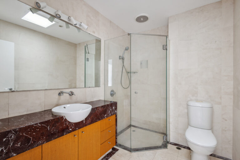 F126 Broome Street gallery