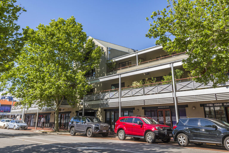 14 / 200 Rokeby Road gallery