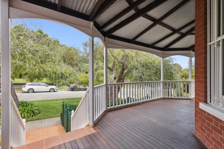 3 Keane Street gallery