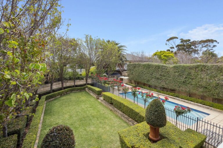 3 Keane Street gallery