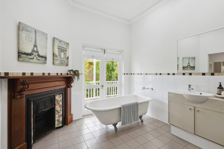 3 Keane Street gallery