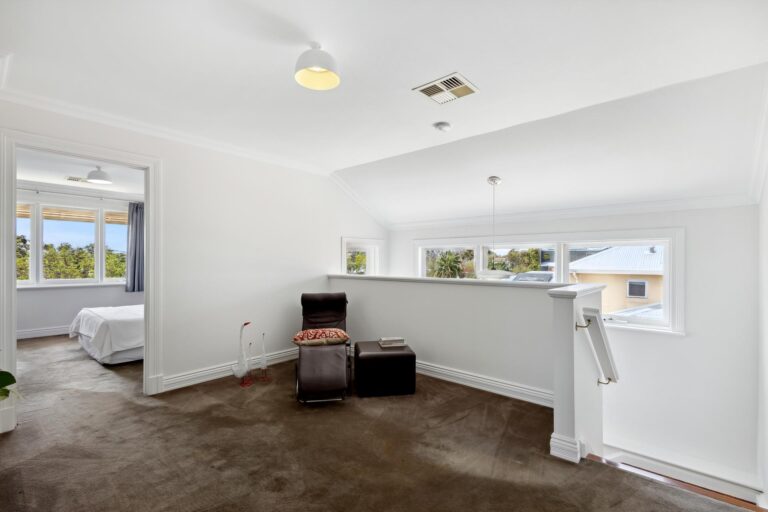 3 Keane Street gallery