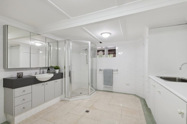 3 Keane Street gallery