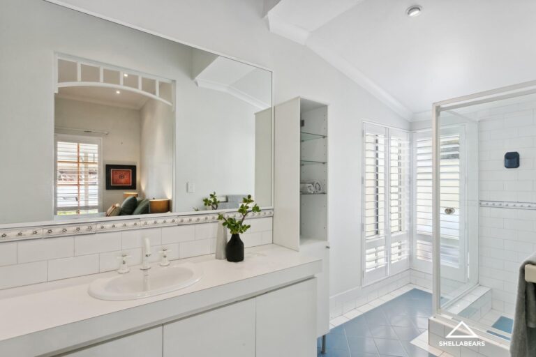 46 Strickland Street gallery