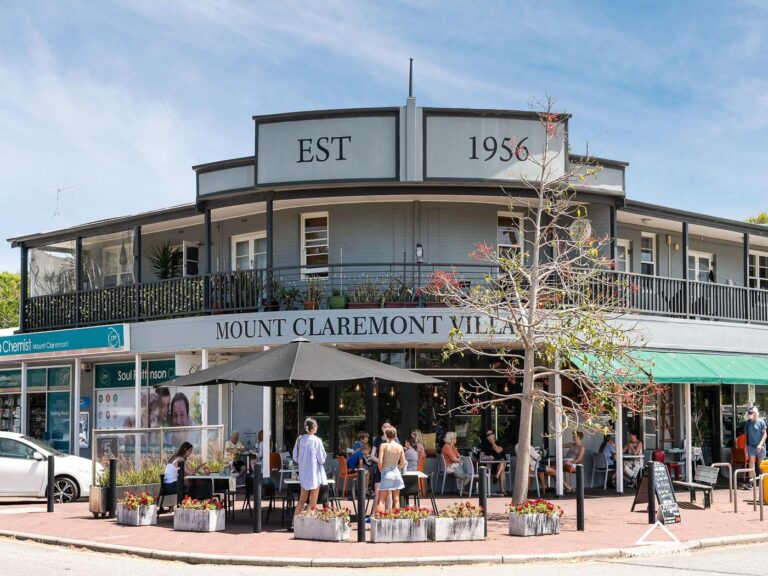 46 Strickland Street gallery