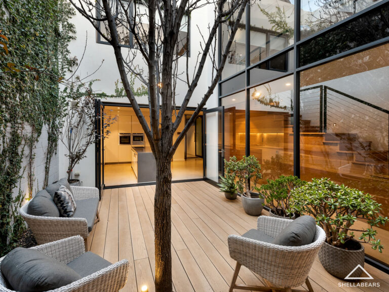 17B Dean Street gallery