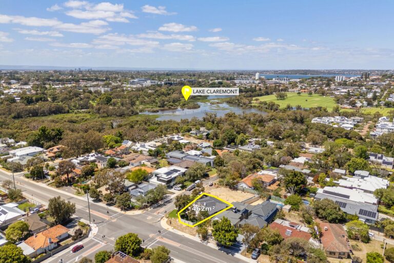 1A Myera Street gallery