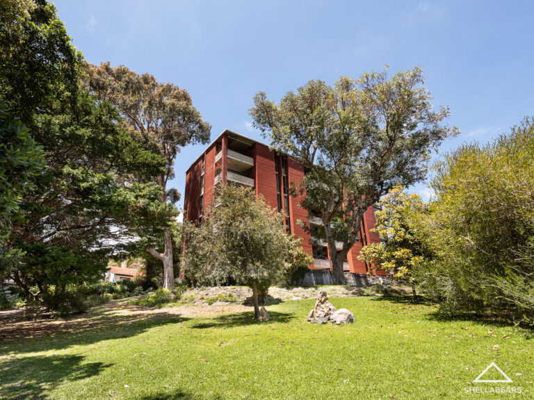 1/36 Wellington Street gallery