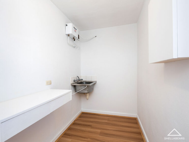 1/36 Wellington Street gallery