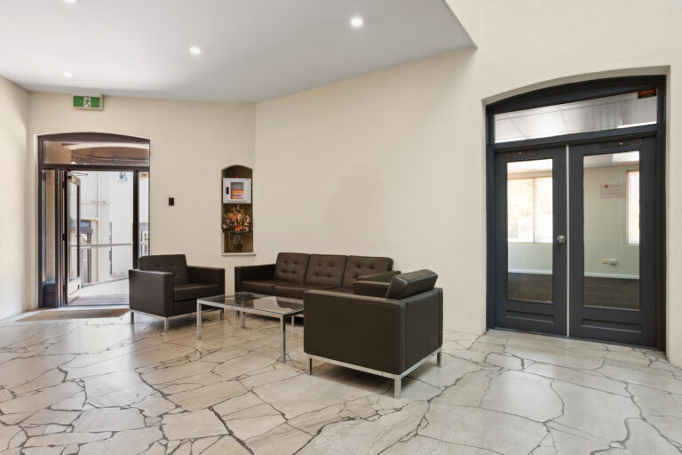 2/145 Stirling Highway gallery