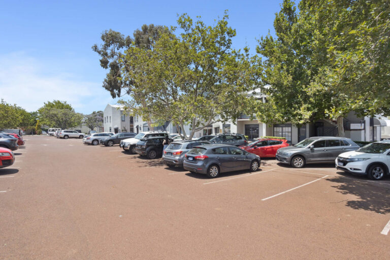 2/145 Stirling Highway gallery
