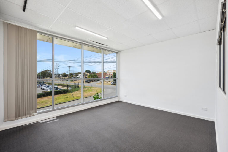 1/15 Bowen Street gallery