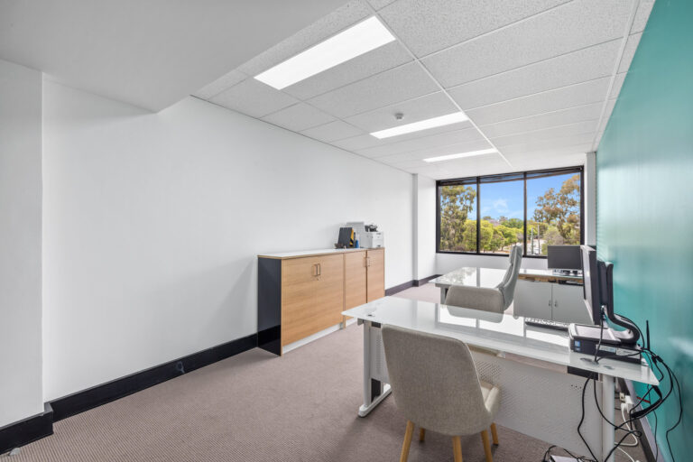 13/18 Stirling  Highway gallery