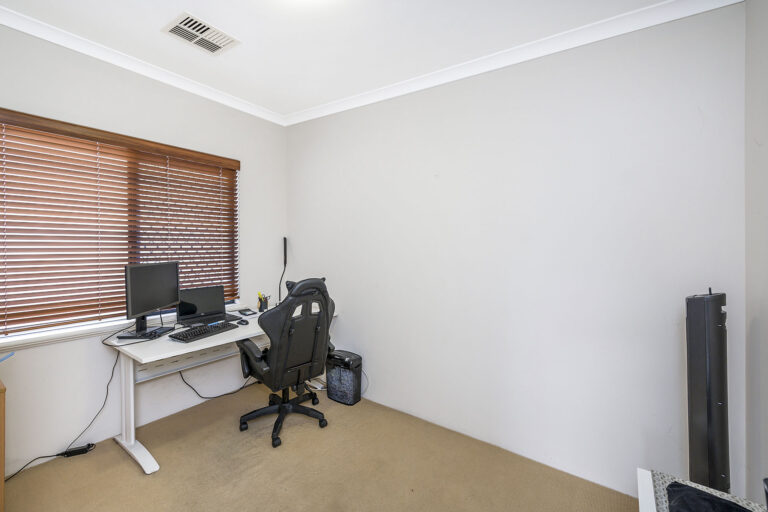 73 Elyard Crescent gallery