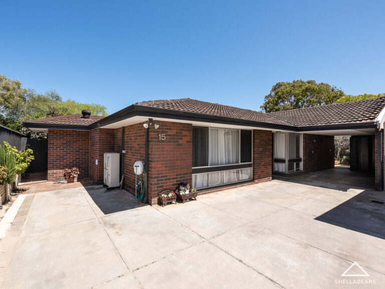 15 Adderley Street gallery