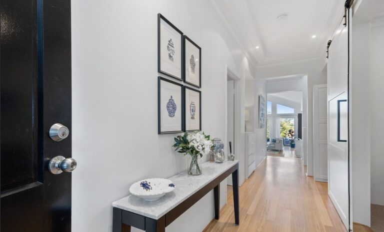 44 Jameson Street gallery
