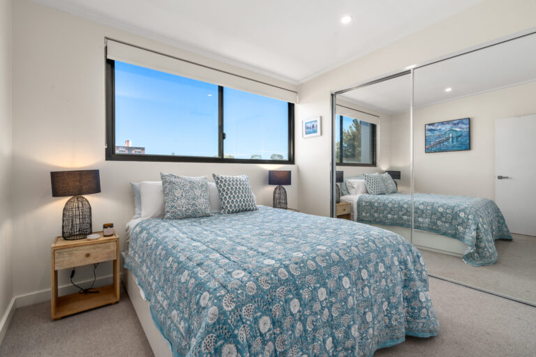 1B St Leonards Street gallery