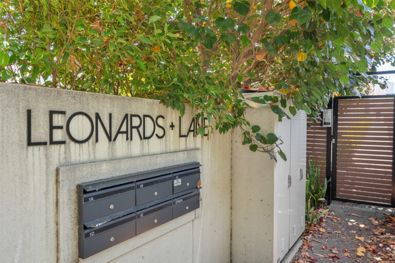 1B St Leonards Street gallery