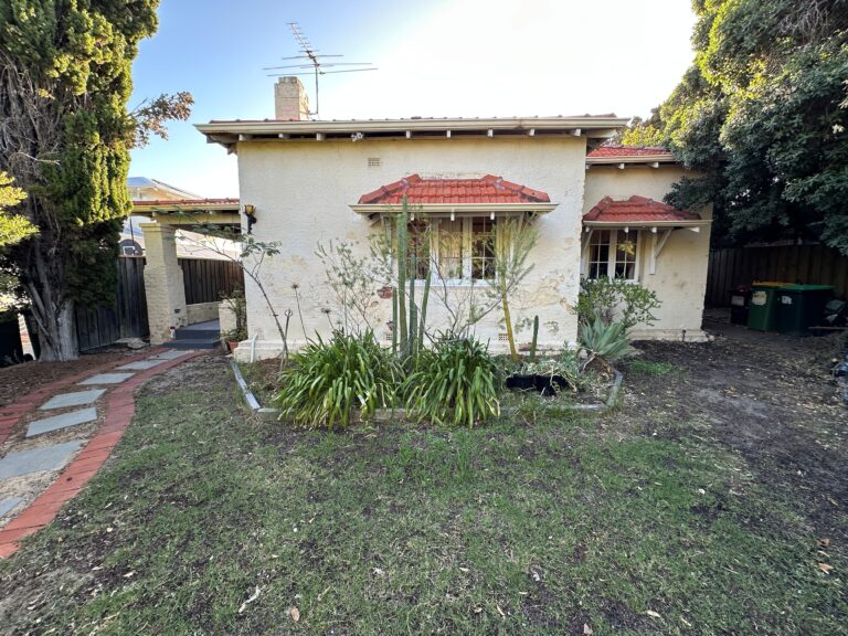 55 Lyons Street gallery