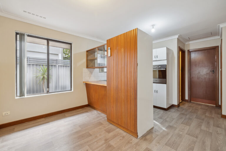 17 Wellington Parade gallery