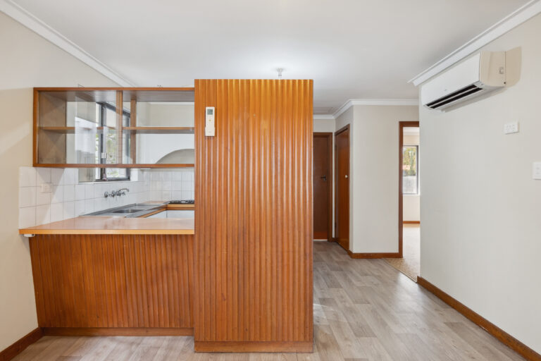 17 Wellington Parade gallery